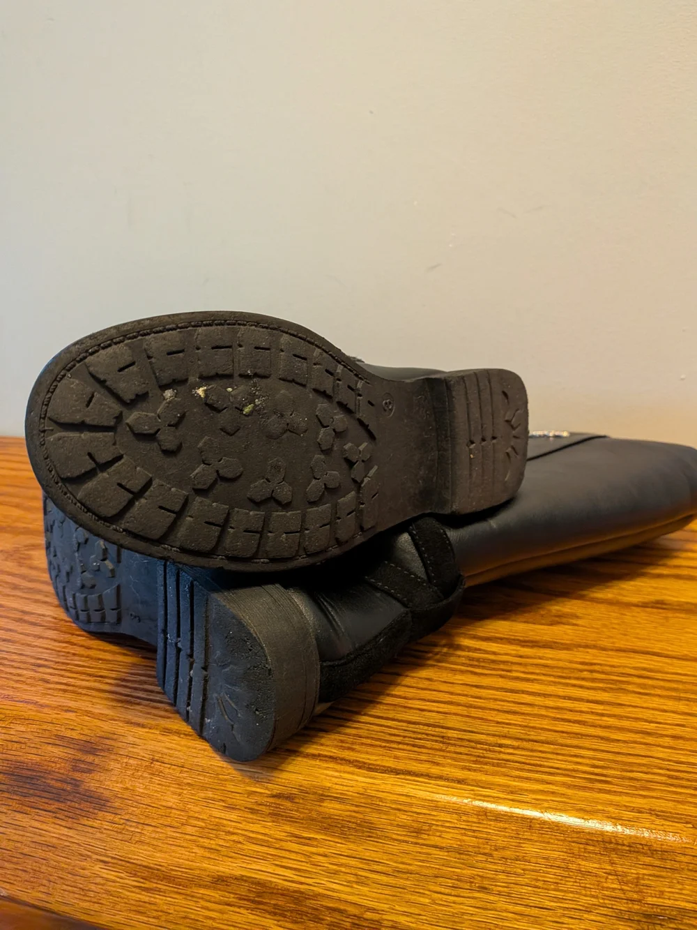 bebe classic black